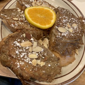 Totem Family Dining - European French Toast - Breakfast & Brunch Near Me - Everett, Washington