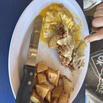 Wing It Cafe - The best chicken fried steak with poblano gravy - Cafes Near Me - Fort Worth, Texas
