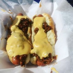 Damn Good Dogs - Chili cheese dogs