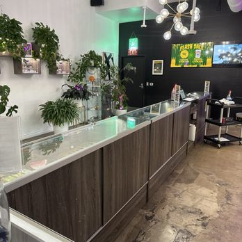 4Twenty Market - Cannabis Dispensaries Near Me - West Hollywood, California 4Twenty Market - Cannabis Dispensaries Near Me - West Hollywood, California