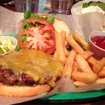 Kauai Island Brewing - Burger - American Near Me - Eleele, Hawaii