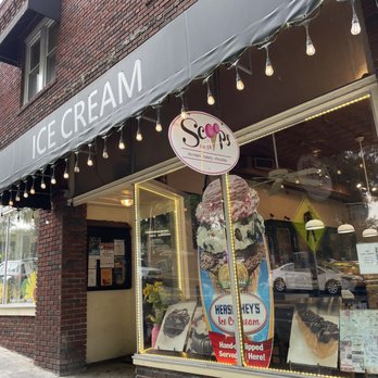 Scoops On 5th - Bakeries Near Me - Mt Dora, Florida