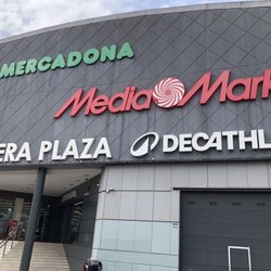 Albufera Plaza - This is an indoor shopping mall in the Puente de Vallecas area