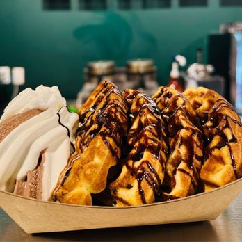 Smokey Buns - Burgers Near Me - East Hampton, New York Smokey Buns - Burgers Near Me - East Hampton, New York