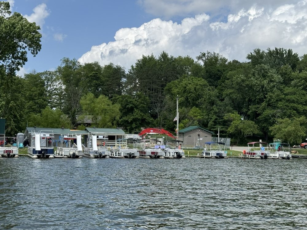 Lake Logan Marina Logo