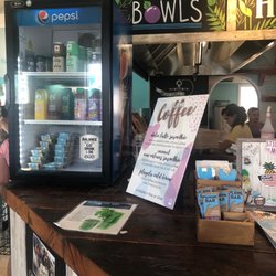 Playa Bowls - Front desk