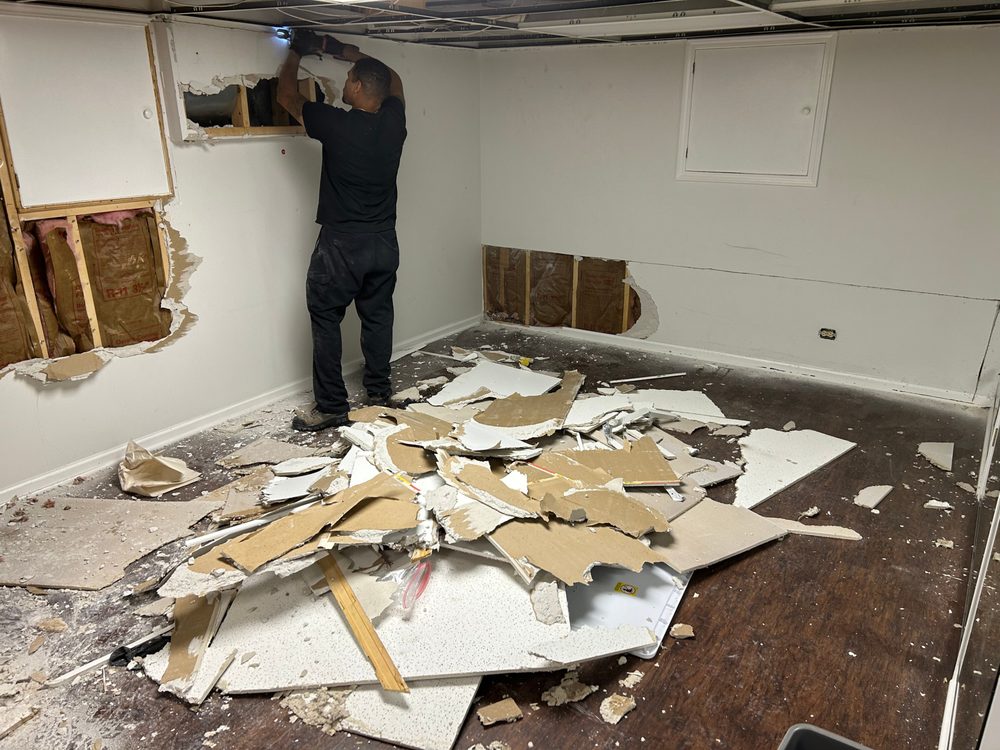 Slide of Emergency Plumbing