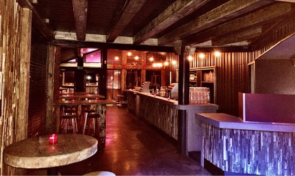 Cocorico Après Ski by null