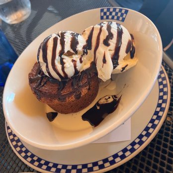 Duke's Seafood - Seafood Near Me - Seattle, Washington