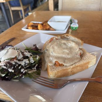 La Quiche Parisienne Bistro - Eggs Bechamel - Cafes Near Me - Albuquerque, New Mexico La Quiche Parisienne Bistro - Eggs Bechamel - Cafes Near Me - Albuquerque, New Mexico