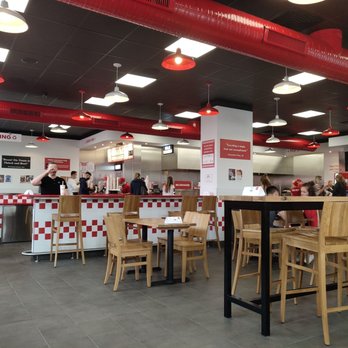 Five Guys - Burgers Near Me - Neumünster, SH