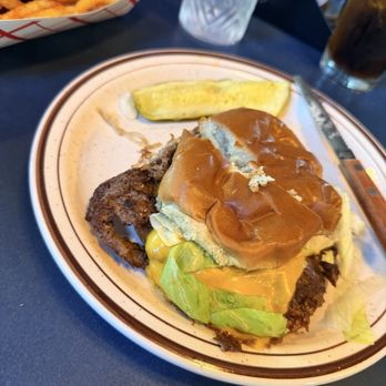 Toasty's Tavern - Single burger fully dressed - Bars Near Me - Louisville, Kentucky Toasty's Tavern - Single burger fully dressed - Bars Near Me - Louisville, Kentucky