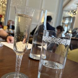 The Rosebery Lounge - My non alcoholic wine that tasted amazing