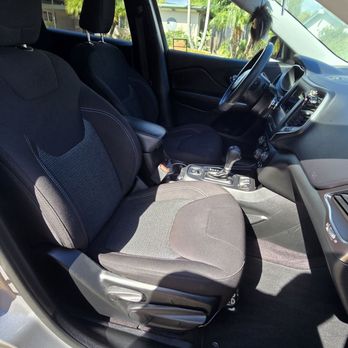 Alex Mobile Details - 2019 Jeep Cherokee interior detailing. - Car Wash Near Me