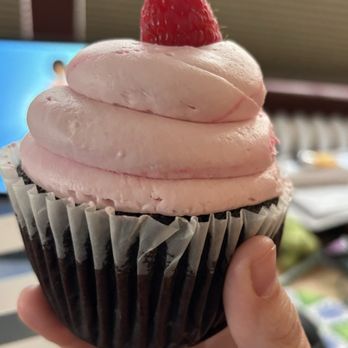 yum! Kitchen and Bakery - Raspberry cupcake - Bakeries Near Me - Saint Paul, Minnesota yum! Kitchen and Bakery - Raspberry cupcake - Bakeries Near Me - Saint Paul, Minnesota