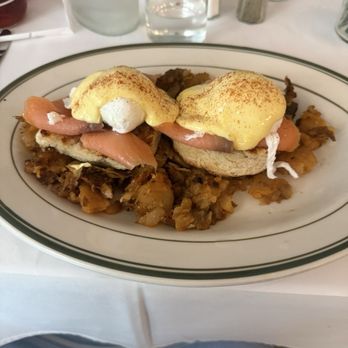 The Shed Restaurant - Mohegan Sun CT - Biscuit Benedict with smoked salmon which - Comfort Food Near Me - Uncasville, Connecticut The Shed Restaurant - Mohegan Sun CT - Biscuit Benedict with smoked salmon which - Comfort Food Near Me - Uncasville, Connecticut