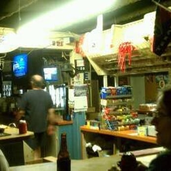 Park Grocery - a man and a woman in a bar - Beer, Wine & Spirits Near Me - Houston, Texas Park Grocery - a man and a woman in a bar - Beer, Wine & Spirits Near Me - Houston, Texas