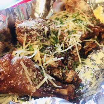 Valley Wings - The Garlic Parmesan wings were awesome. The Valley sauce was really good too. - Chicken Wings Near Me - Phoenix, Arizona
