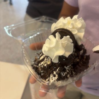Jersey Freeze - Oreo boat - Ice Cream & Frozen Yogurt Near Me - Colts Neck, New Jersey Jersey Freeze - Oreo boat - Ice Cream & Frozen Yogurt Near Me - Colts Neck, New Jersey