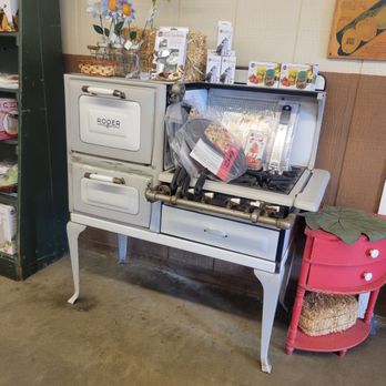 Gizdich Ranch - Store - Bakeries Near Me - Watsonville, California