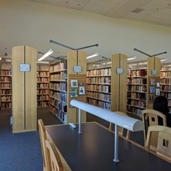 Newport Beach Public Library - Mariners Branch