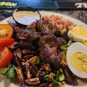 Big Mike’s Steakhouse - Side Salad + Steak = so yummm - Seafood Near Me - Auburn, Alabama