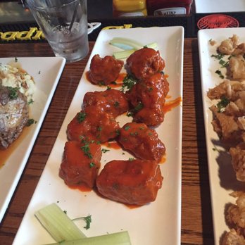 Brick and Porter - Boneless wings - Pubs Near Me - Grand Rapids, Michigan