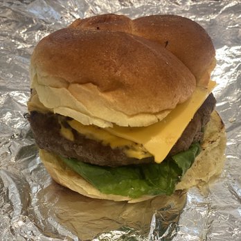 Farm Cafe - Angus Farm burger - American Near Me - Closter, New Jersey
