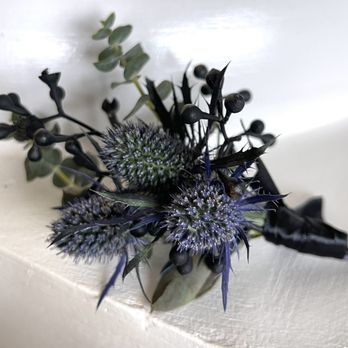 Heaven Scent Flower Company - Boutonniere - Florists Near Me - Loomis, California Heaven Scent Flower Company - Boutonniere - Florists Near Me - Loomis, California