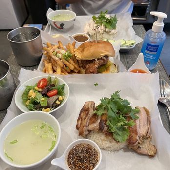 Three Roosters - Thai Near Me - New York, New York