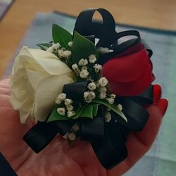 Flowers & Things - Corsage for a Confirmation