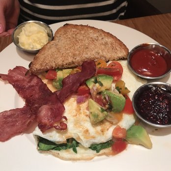 Beatrix - Egg white omelette - Coffee & Tea Near Me - Oak Brook, Illinois