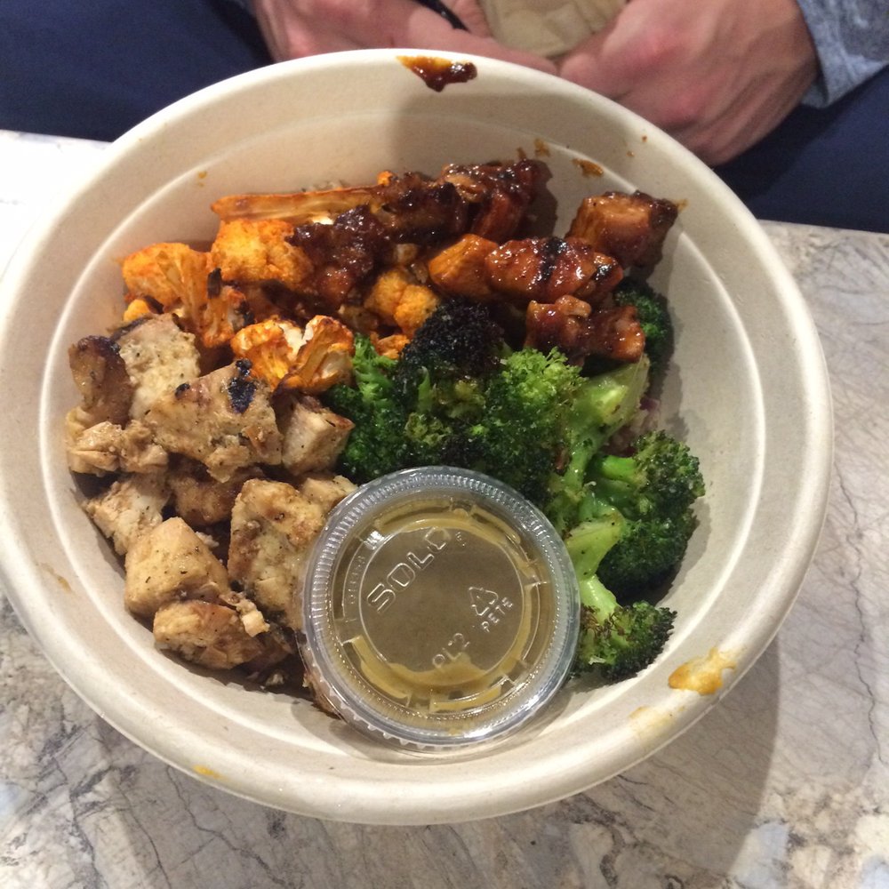 Fresh Kitchen - BBQ chicken & citrus chicken - New American Near Me - Sarasota, Florida