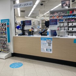 Walgreens - This is the pharmacy today very busy behind the counter but not in the actual store most likely due to the snow...