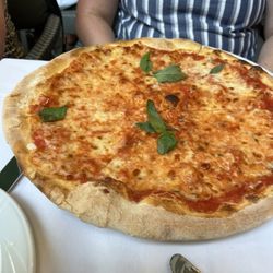 Gusto Cucina Italiana - Margherita Pizza