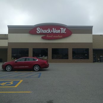 Strack & Van Til - Strange name for a grocery store. I feel like I'm in the Netherlands - Grocery Near Me - Rensselaer, Indiana