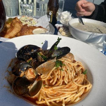 Sam's Chowder House - Seafood spaghetti - Seafood Near Me - Half Moon Bay, California Sam's Chowder House - Seafood spaghetti - Seafood Near Me - Half Moon Bay, California