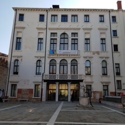 Università Ca' Foscari - Entrance Courtyard