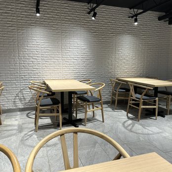 Bakery 1908 - Sitting area - Bakeries Near Me - Orlando, Florida