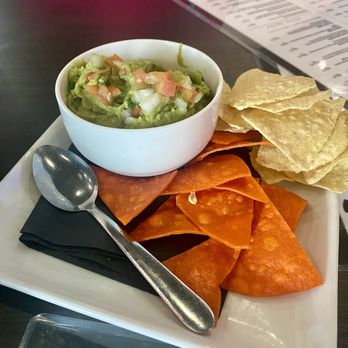 El Catrin - Guacamole - Mexican Near Me - San Antonio, Texas