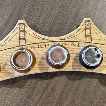 Biere De Mac Brew Works - Flight of 5 - Brewpubs Near Me - Mackinaw City, Michigan Biere De Mac Brew Works - Flight of 5 - Brewpubs Near Me - Mackinaw City, Michigan