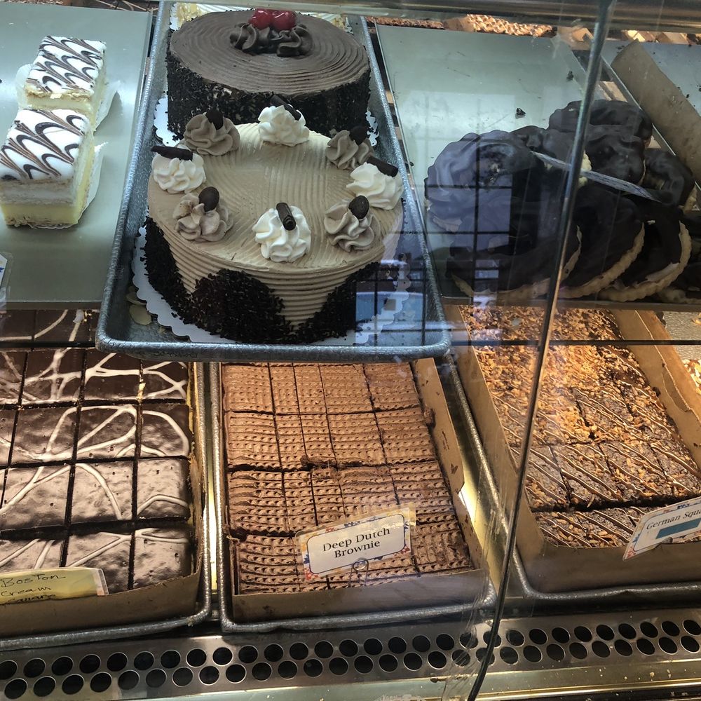 Hunterhorn Bakery - Cakes & desserts - Bakeries Near Me - Calgary, Alberta