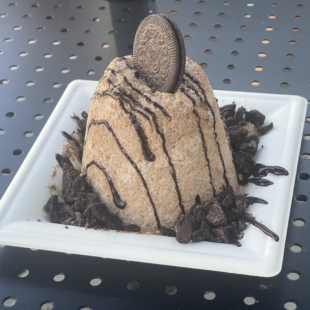 Element Shaved Creamery - Mint Chocolate Chip Snow - Desserts Near Me - Yucaipa, California