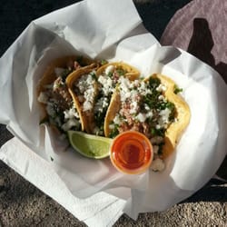 Texasada Mexican Street Food - Carnitas street tacos
