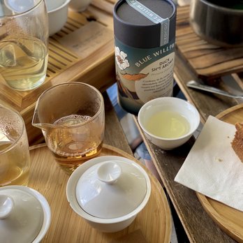 Blue Willow Teaspot - dragon well green tea (top left), matcha (top right), duck sh*t aroma and dong ding oolong (bottom left 1 and 2), tea cake (bottom right) - Tea Rooms Near Me - Berkeley, California