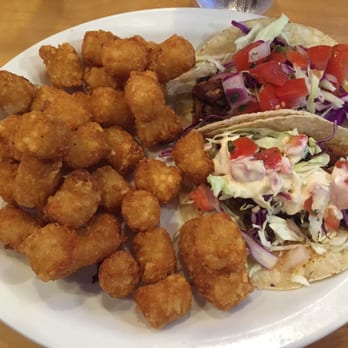 Pillbox Tavern - Mahi Mahi tacos - American Near Me - Solana Beach, California Pillbox Tavern - Mahi Mahi tacos - American Near Me - Solana Beach, California