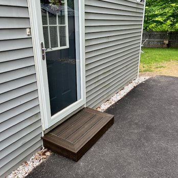 Dependable Handyman - Trex step (color = Spiced Rum). Materials purchased from Belletete's - Pembroke - Carpenters Near Me - Afton, Michigan