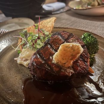 Tidepools - Center cut filet - Hawaiian Near Me - Poipu, Hawaii Tidepools - Center cut filet - Hawaiian Near Me - Poipu, Hawaii