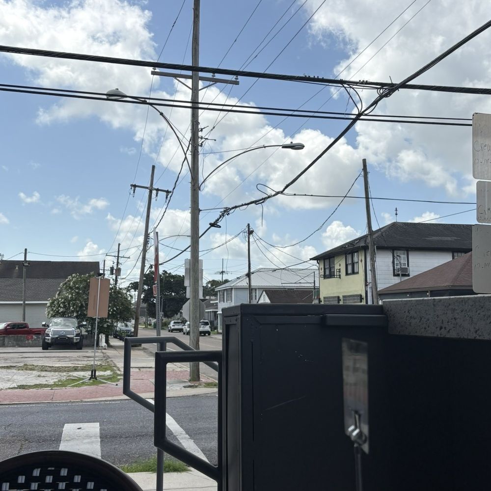 Dough Nguyener - outside seating - Bakeries Near Me - Gretna, Louisiana