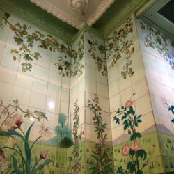 Brasserie le Cardinal - Amazing tile art. Note the hop vines